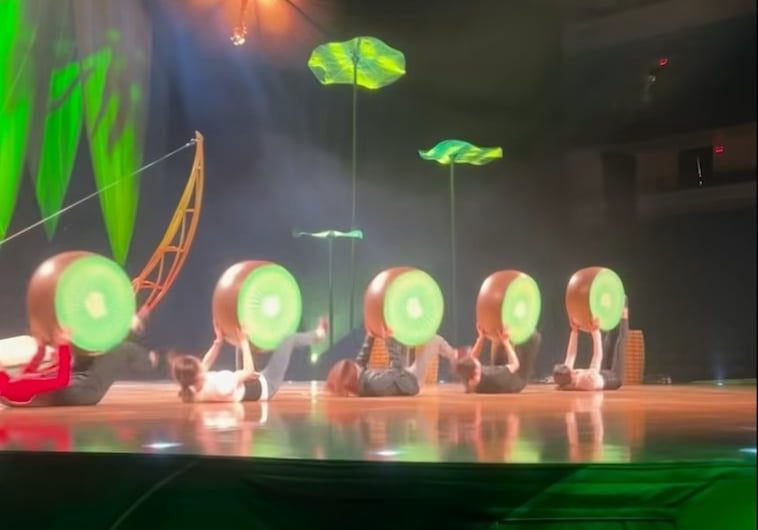 Yeah I know they practice and practice but it’s still a mystery how they do the things they do ☺️