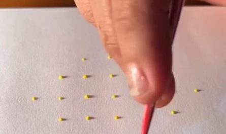 completing a symmetrical pattern in one stroke