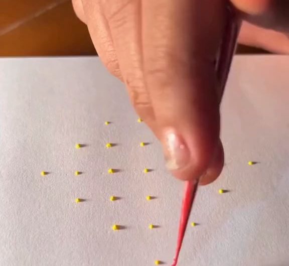 completing a symmetrical pattern in one stroke