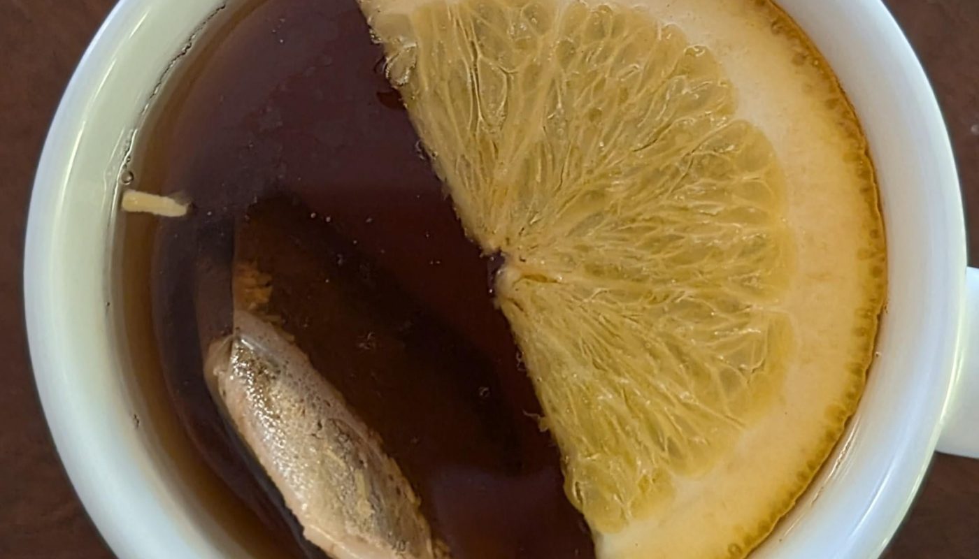 orange fits perfectly in my tea