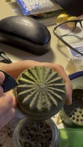 Attempting to clean my brother’s grinder (OC)