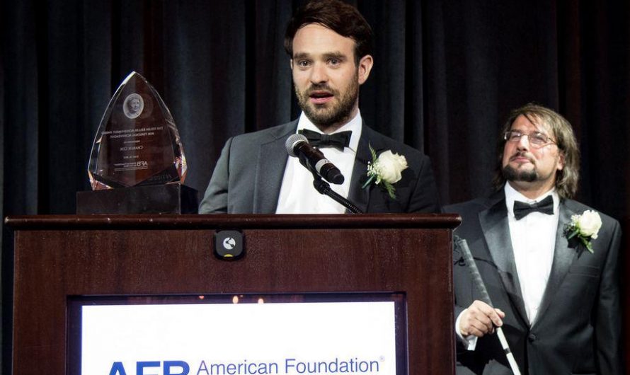 Charlie Cox, the actor who plays Daredevil, won an award from the American Foundation for the Blind for the accuracy of his portrayal of the character’s blindness [Repost with Source]