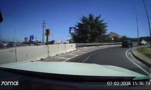 Driver escapes attempted highway robbery in Chile