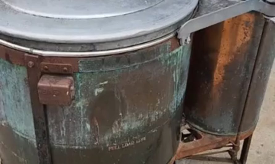 Early electric washing machine from 1912