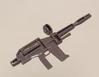 Filling the voids in this model kit's gun
