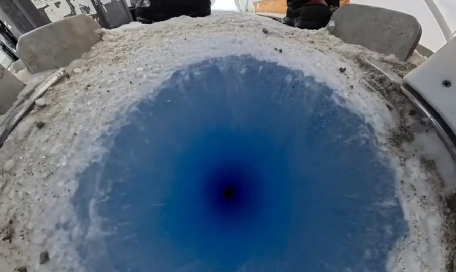 Going inside a glacier filled with ancient ice