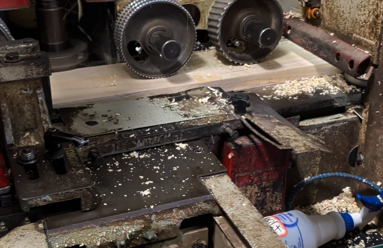 How custom moulding is made