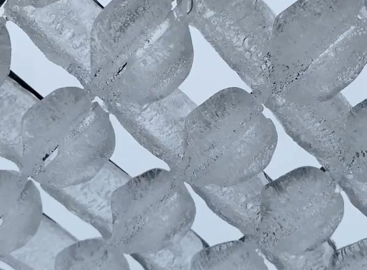 How freezing ice fog made perfect ice cubes on my fence.