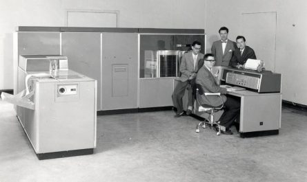 IBM RAMAC (1956) — the world’s first hard drive, storing just 5 MB of data, weighing over a ton, and taking up an entire room, yet laying the foundation for today’s modern data storage.