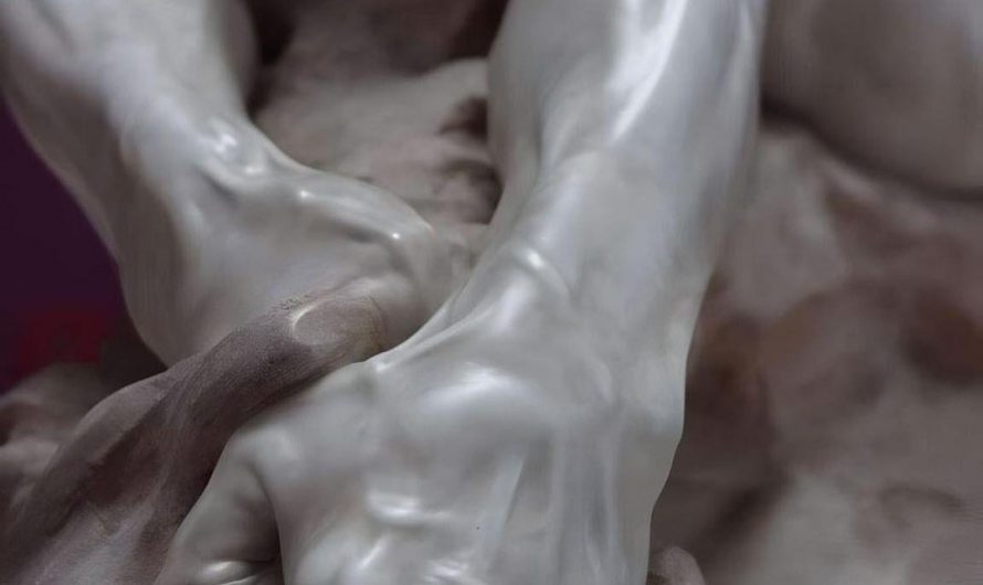 Incredible details in this marble masterpiece by Gaetano Cellini’s ‘Humanity Against Evil’. Rome’s National Gallery of Modern Art (GNAM), just image this is was one of the first works by Ravenna-born sculptor Gaetano Cellini