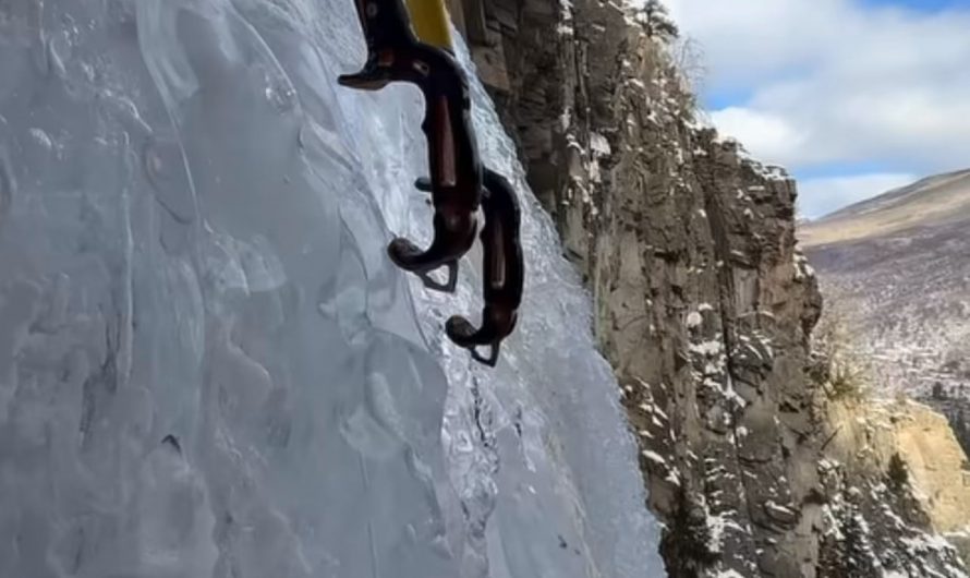 Inside view of a Frozen waterfall!!