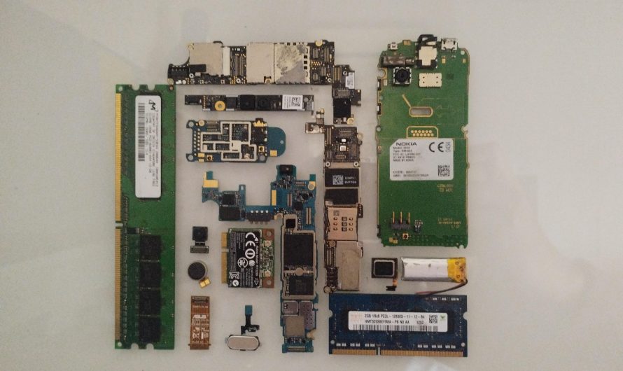 Knolled electronics’ insides