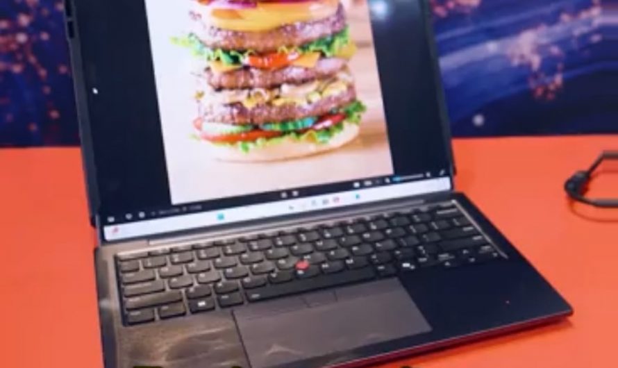 Lenovo showing Vertical and Horizontal expanding screens at CES 2026.