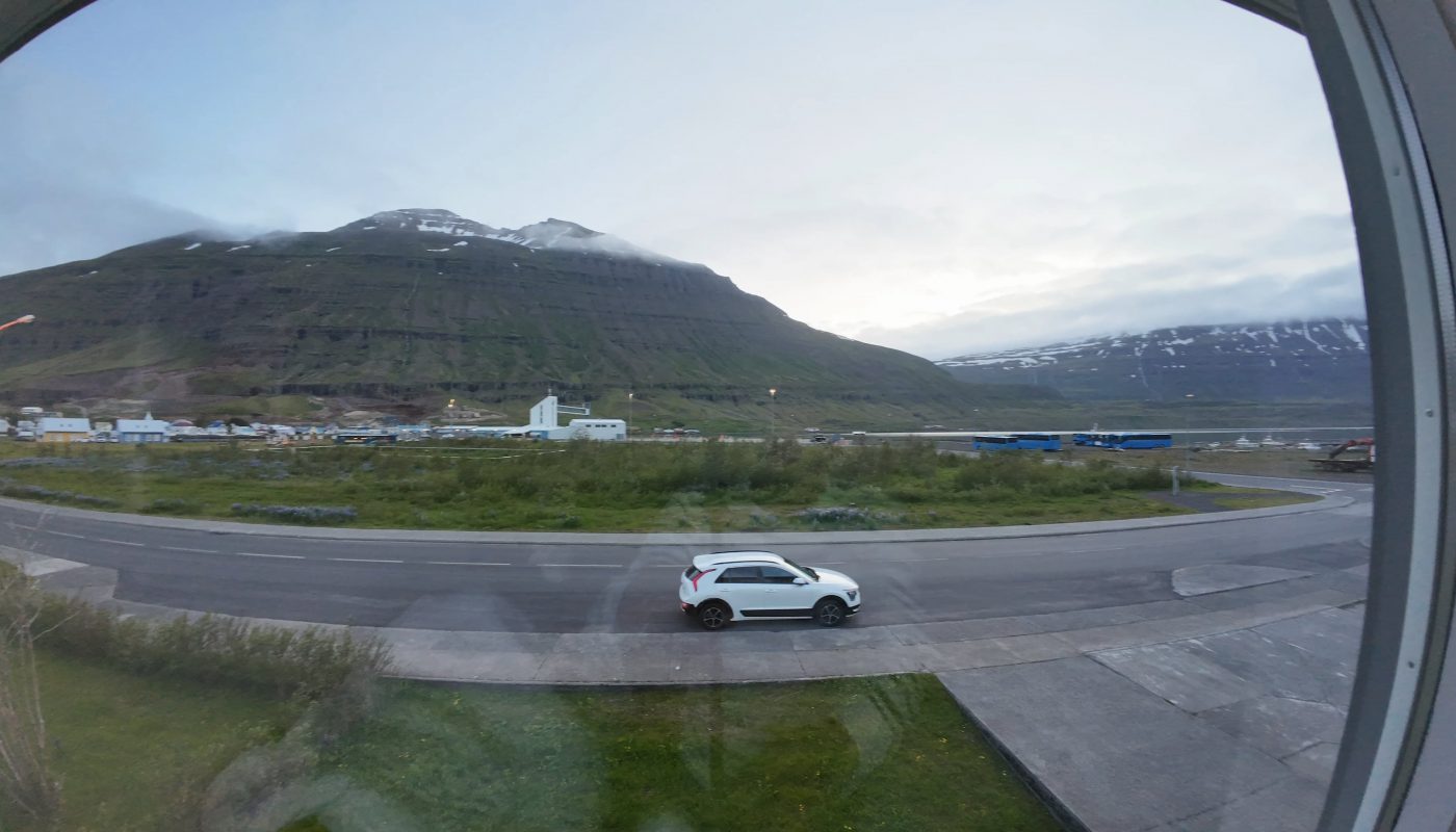 My brother's time-lapse video of a night in Iceland