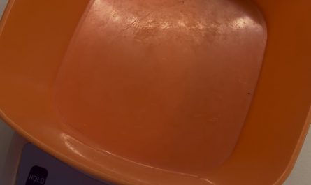 My favorite bowl weighs exactly 400g