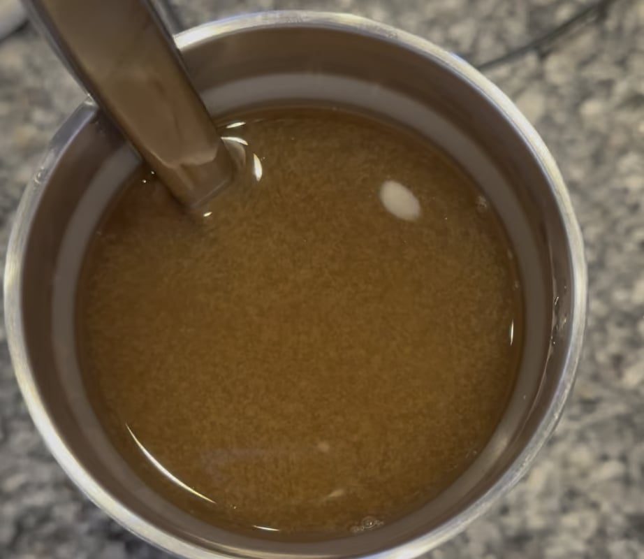 My honey lemon tea moving without being stirred