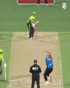 One handed crowd catch.