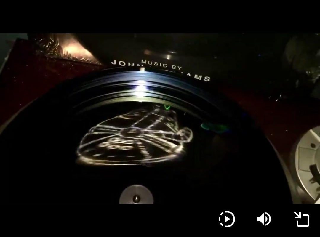 "Star Wars" Vinyl Records have holograms