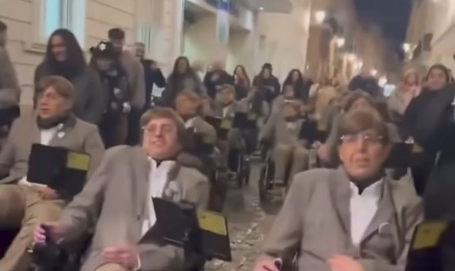 Stephen hawking fans paraded in spain