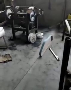 The belt rolls forward while perfectly holding its shape