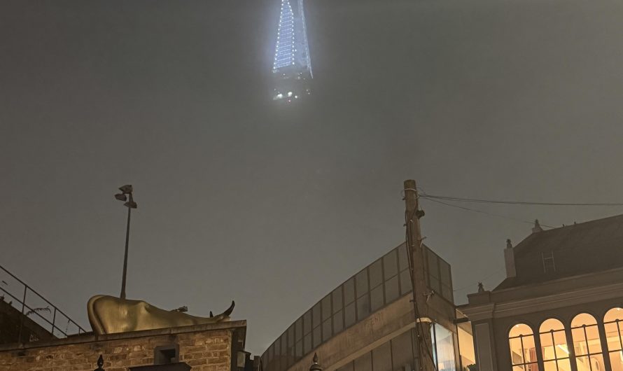 The shard (London) looking like an alien hq.