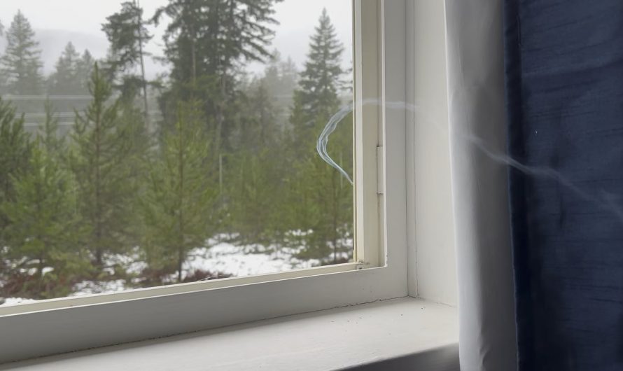 The way incense smoke flows in through this open window