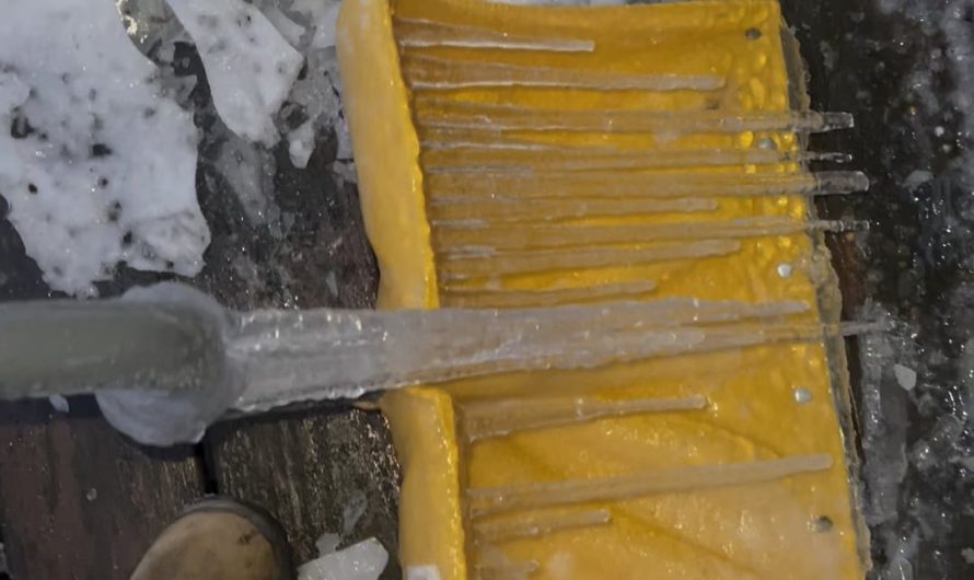 The way the icicles break off this shovel