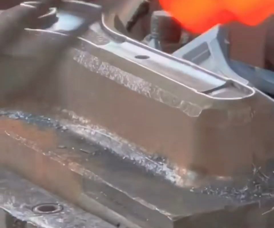 Trimming Forged Wrench Parts