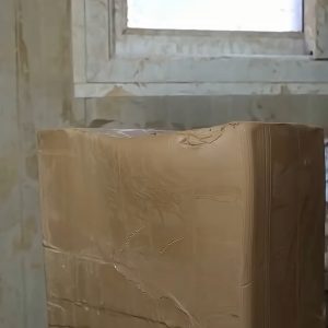 This Artisan has been making jars for over 50 years.