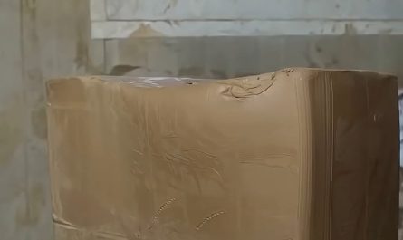 This Artisan has been making jars for over 50 years.