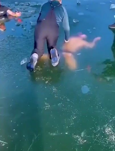 A Slovak ice swimmer narrowly escaped death after becoming disoriented beneath a frozen lake and struggling to find the exit. He was rescued after finding his way back with the help of a safety rope and his team