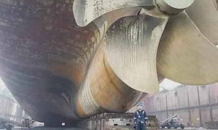 A picture of ship Propeller