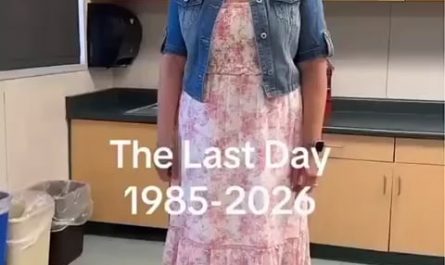 A teacher packing on her last day as a teacher, ending 41 years journey of teaching.