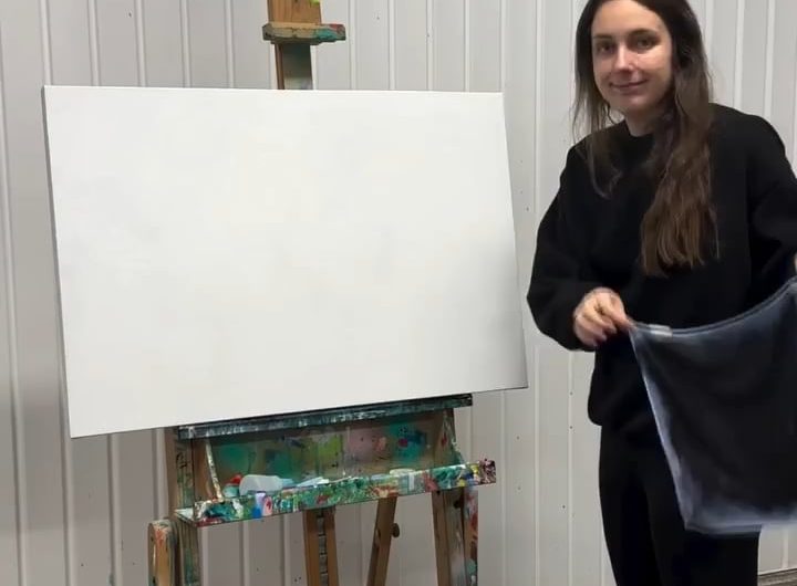 Artist Alex Demers shows one of her painting processes