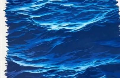 Artist is drawing realistic ocean waves using colored pens.