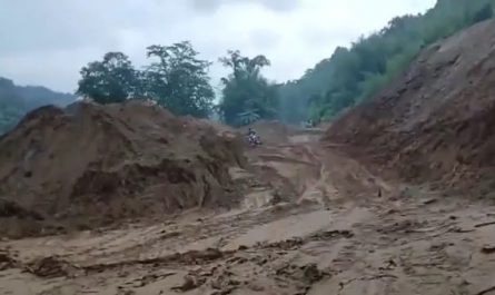 Biker Swept Away by Massive Landslide in Arunachal Pradesh, India; Miraculously Survives