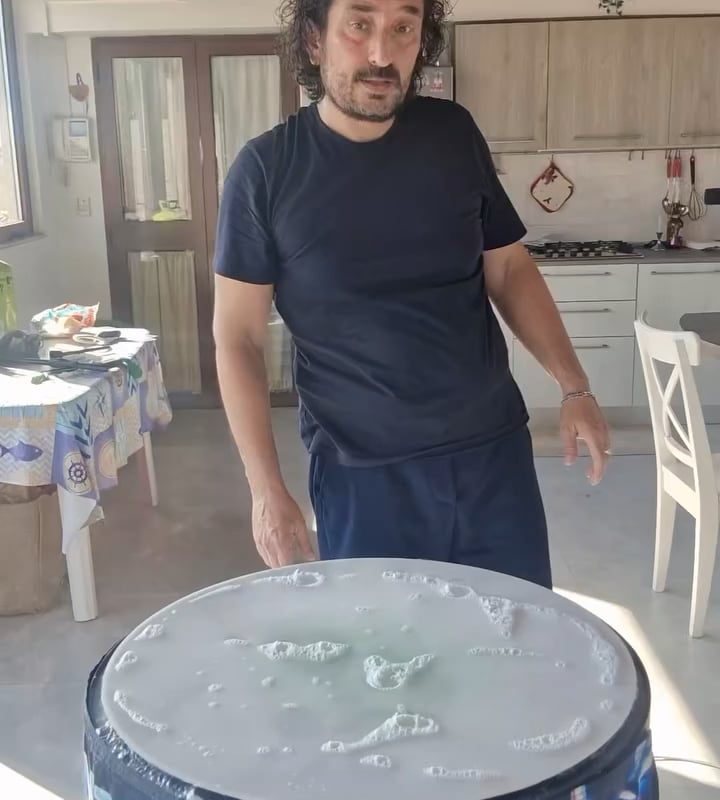 Bubbles and smoke