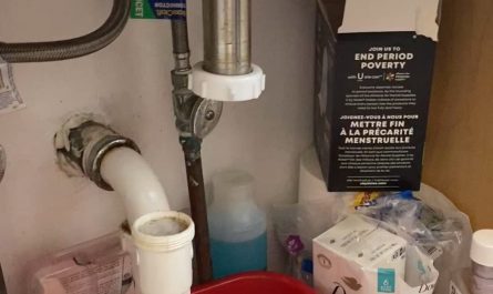 Clearing the sink drain