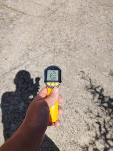 Concrete under the sun and under the shadow, on a 40º day (Portugal)