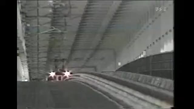 During a test run of a 1,000-ton train on the Seto Ohashi Bridge, the center of the bridge deflected by approximately 80 cm (31.5 inches).