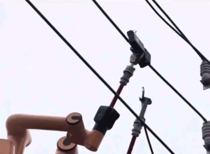 Electrician robot in China