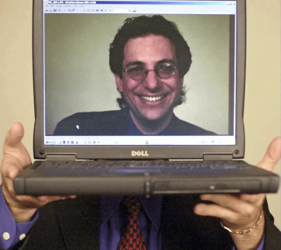 FBI's most-wanted hacker of the '90s, Kevin Mitnick, reportedly knew the FBI was closing in on him. By the time agents raided his home, he had already erased his computer logs and allegedly left behind a box of donuts labeled "FBI"