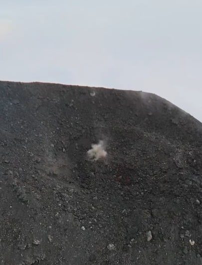 FPV drone captures a close-up volcanic explosion and flying debris in 8K 360°