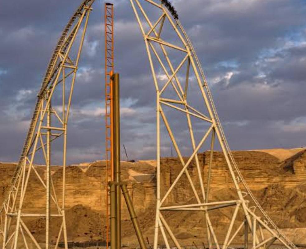 Falcon's Flight at Six Flags Qiddiya is the world's longest, tallest, and fastest roller coaster ( top speed of 155 mph, a 535-foot height, and a 2.6-mile track)