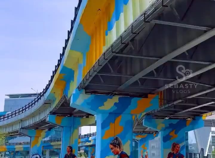 Flyover pillar artwork in Hyderabad, India