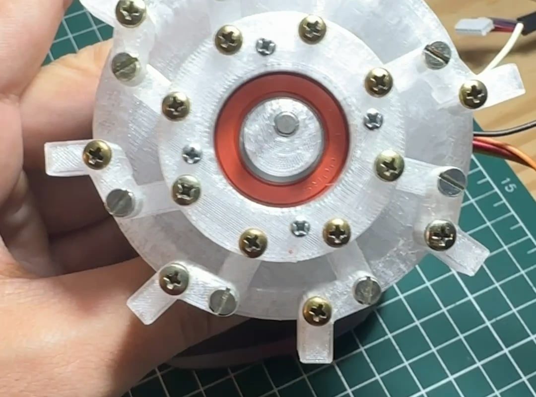 I’m made this kinetic art