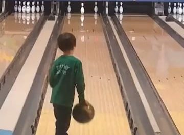 Kid pulls off an impossible last shot