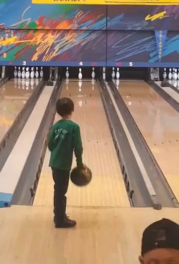 Kid pulls off an impossible last shot