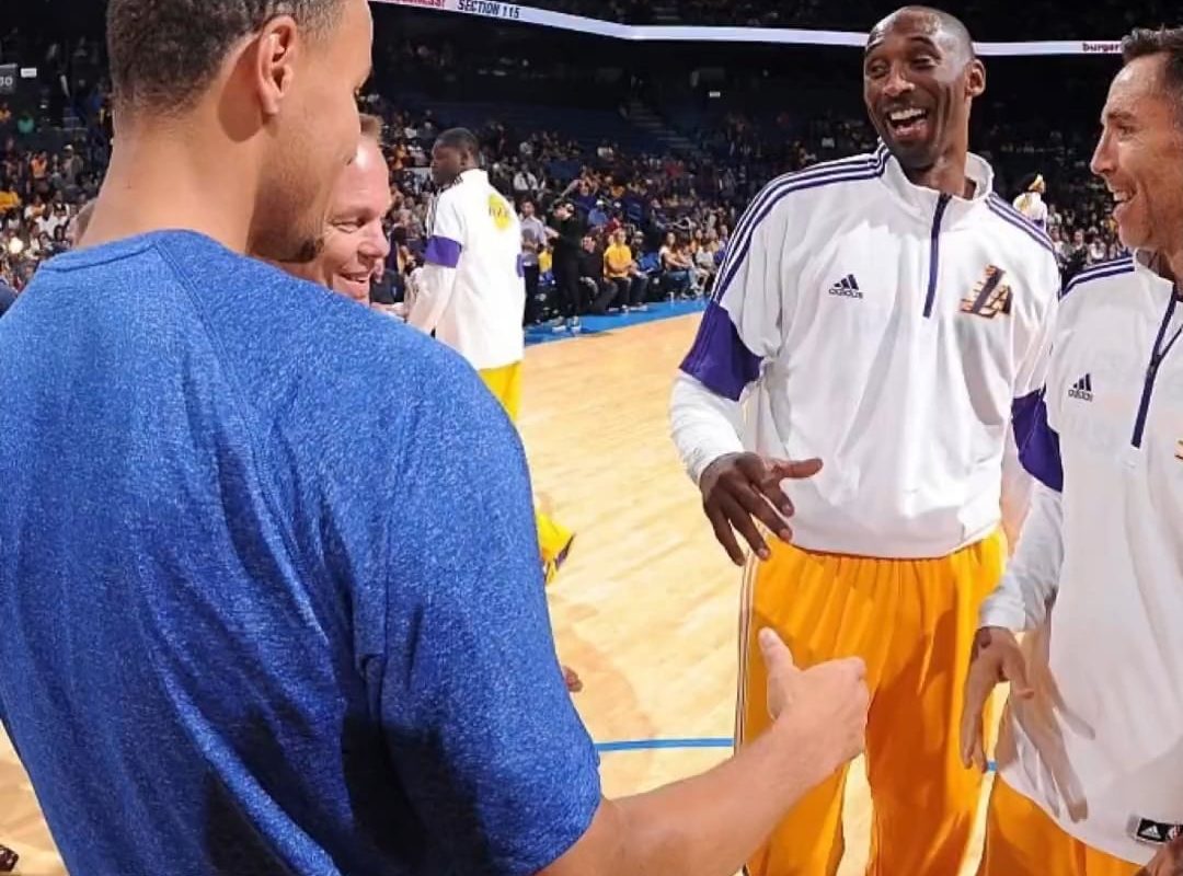 Kobe showing Steph Curry love after a tough shot back in 2014