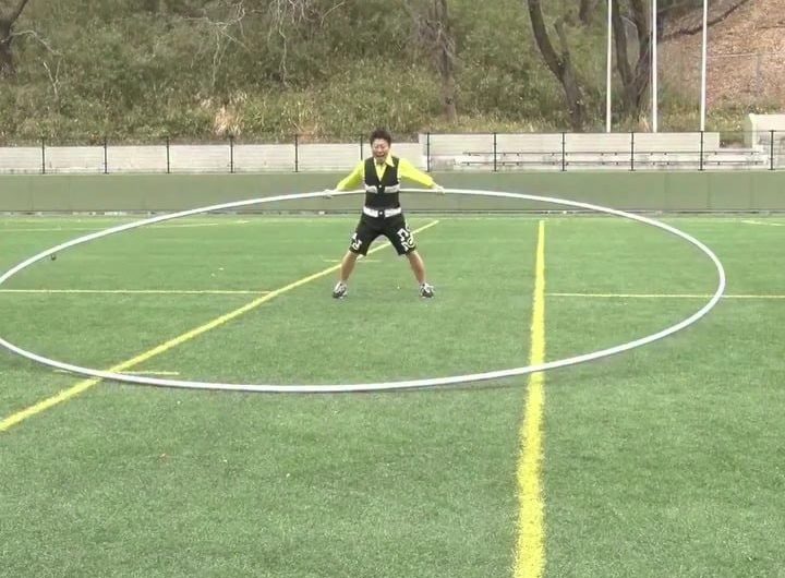 Largest hula hoop spun – 5.40 m (17 ft 8 in) in diameter by Yuya Yamada 🇯🇵 AKA ‘Hoop Man Yu-Ya’ who attempted this immense record for Guinness World Records Day in 2019.